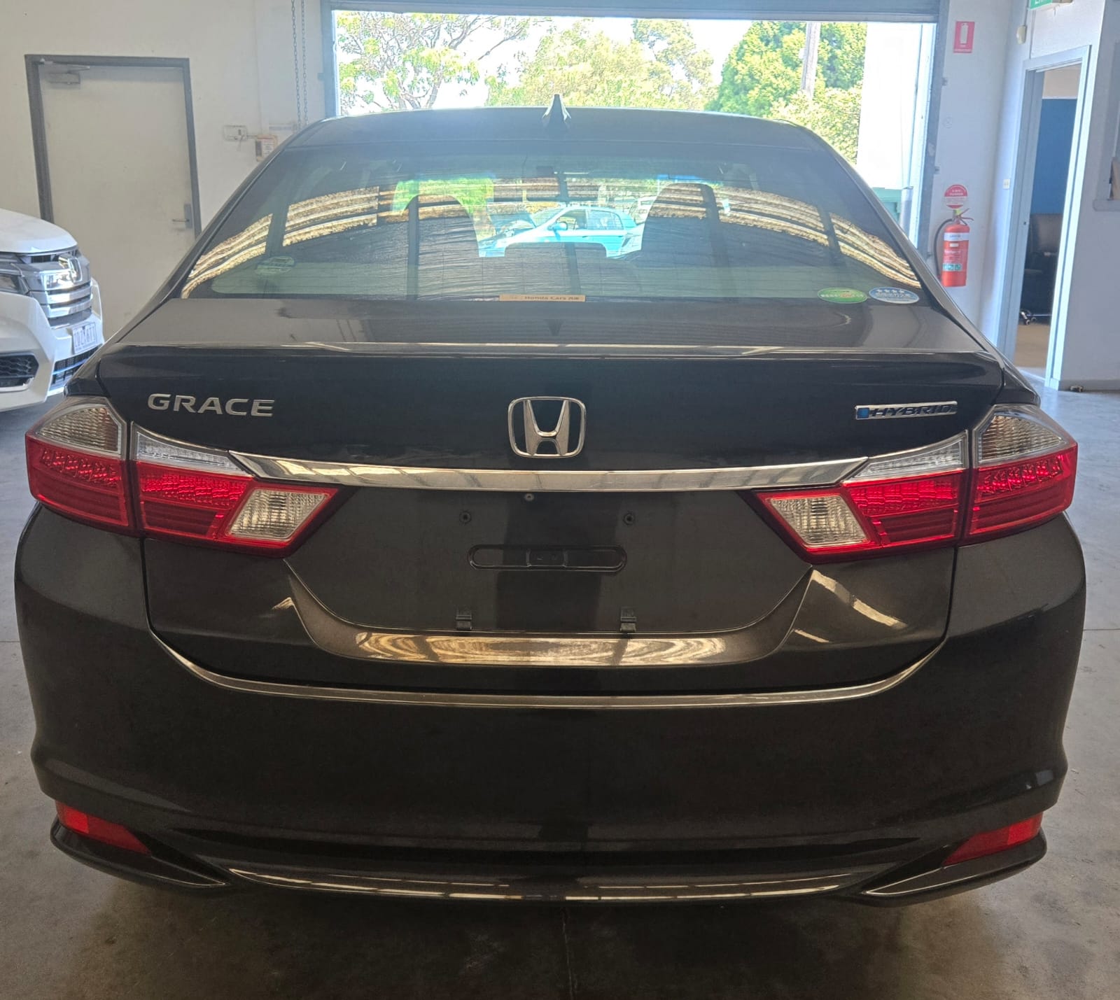 Honda Grace Hybrid 2014