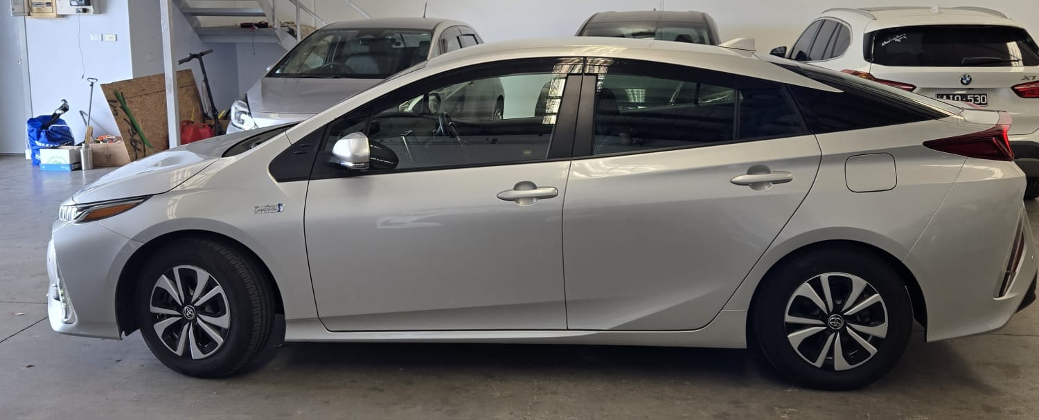 Toyota Prius Hybrid PHV